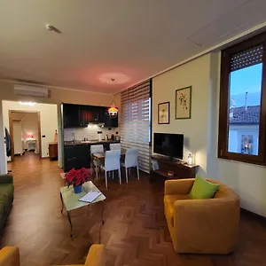 Residenza Del Roster Apartment